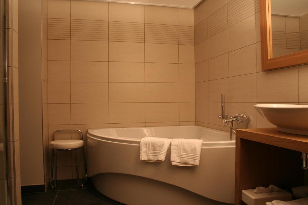 Hotel L'Ami Du Chambertin Тимистер Номер фото